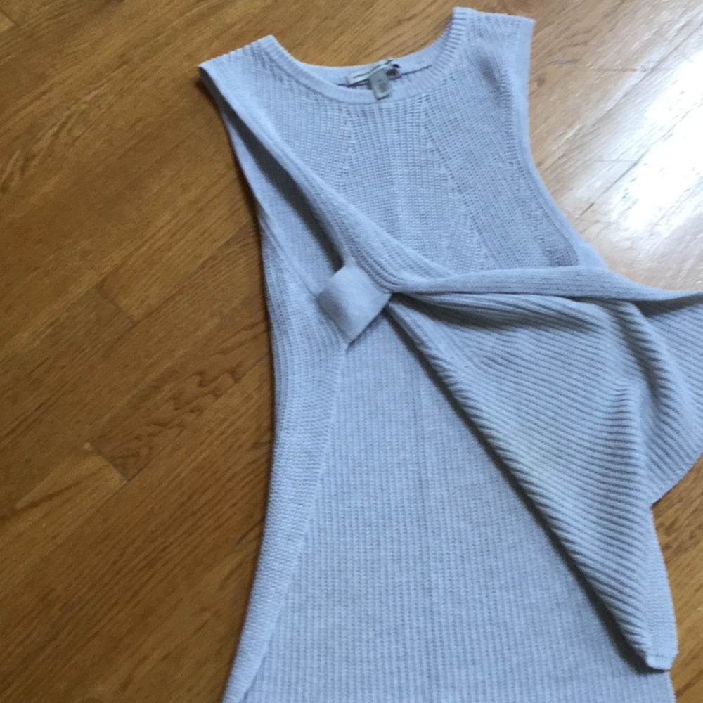 Vest - Picture 4 of 6